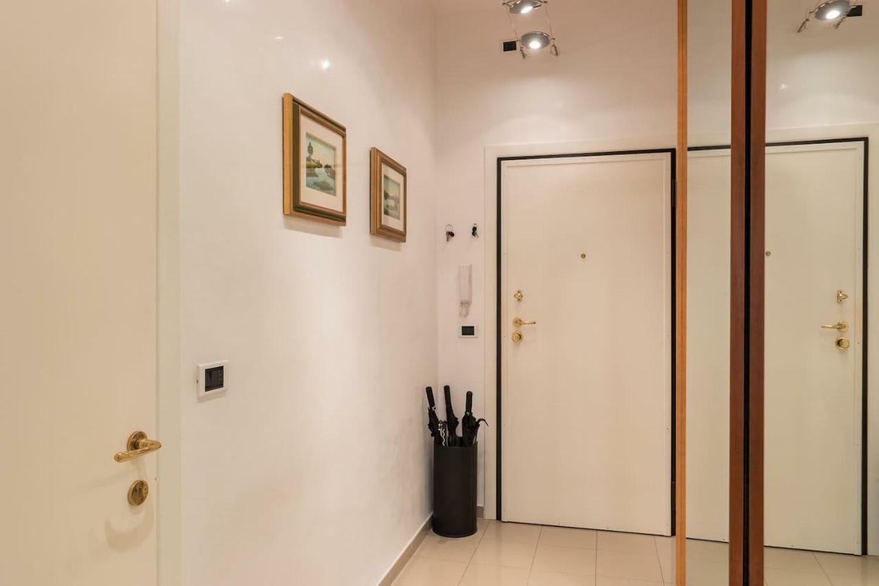 M Design Apartment Венеция Экстерьер фото